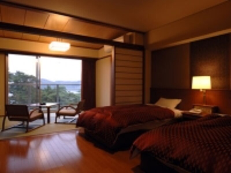 新設された本館の和洋室