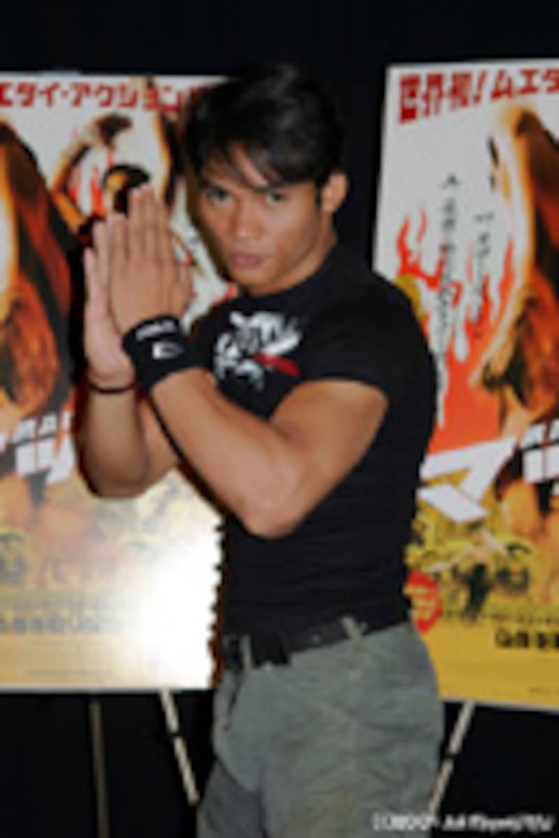 『マッハ』トニー・ジャーにインタビュー