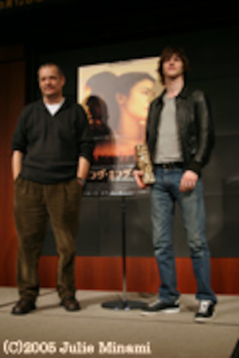 『ロング・エンゲージメント』来日会見。ジャン＝ピエール・ジュネ監督とギャスパー・ウリエル氏