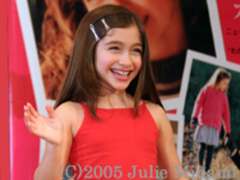 『世界で一番パパが好き！』来日会見<br>10歳のラクエル・カストロちゃん、堂々と単独会見