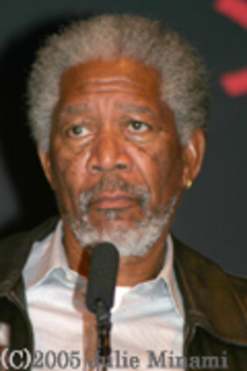 『バットマン ビギンズ』来日会見