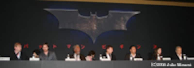 『バットマン ビギンズ』来日会見