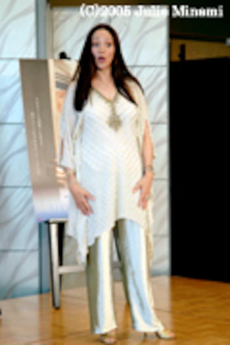 『マザー・テレサ』オリビア・ハッセーさん来日会見[Mother Teresa] Tokyo Press Conference