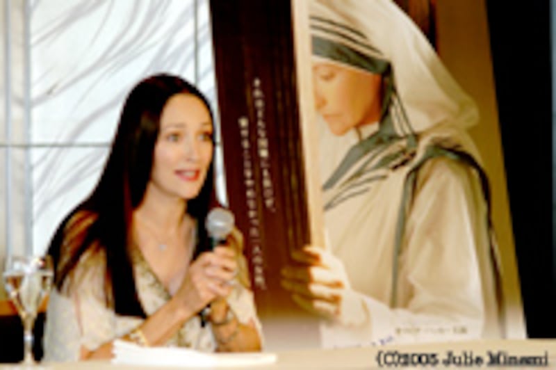 『マザー・テレサ』オリビア・ハッセーさん来日会見[Mother Teresa] Tokyo Press Conference