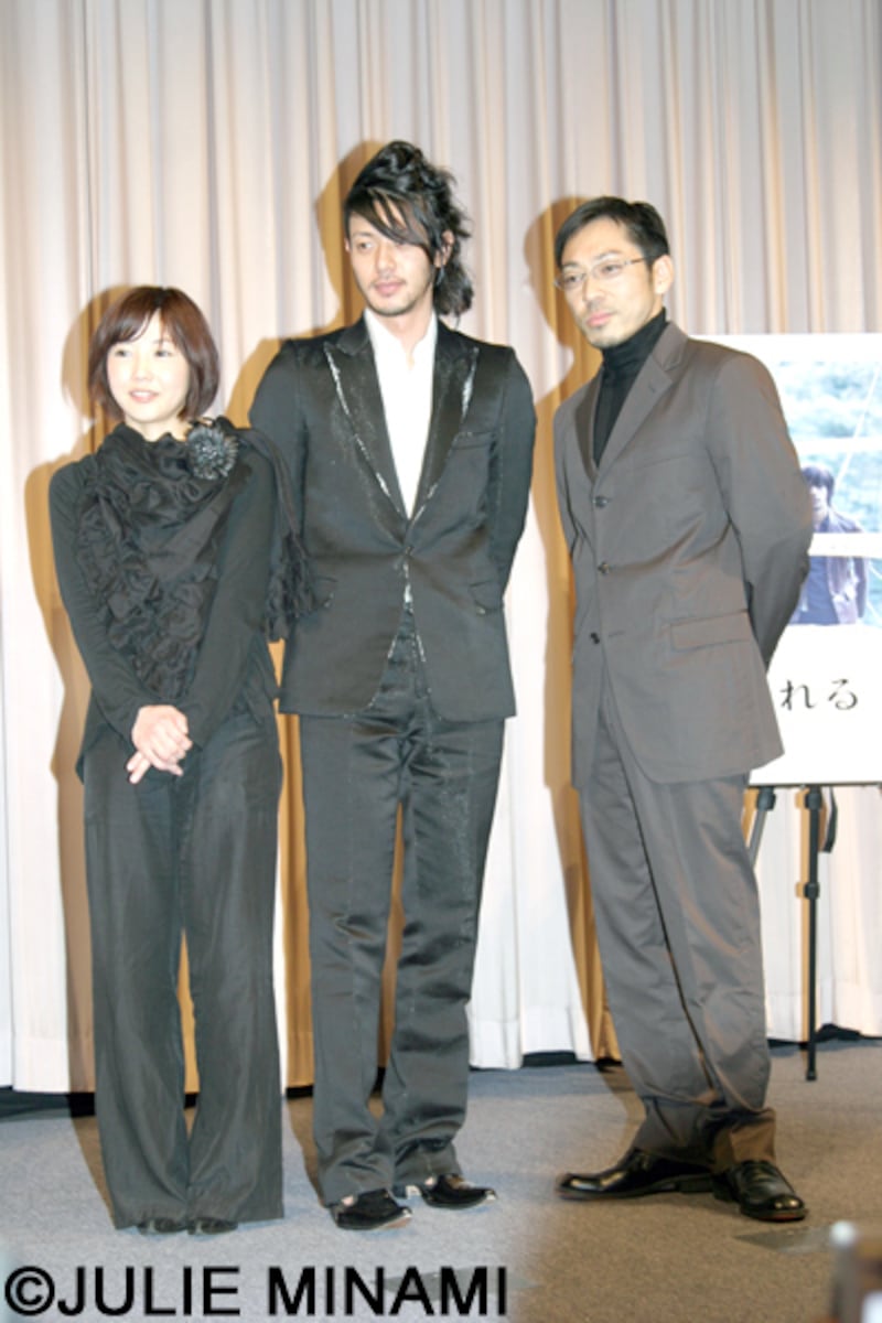 ゆれる オダギリ 香川ら完成披露で舞台挨拶 全文 映画 All About ゆれる オダギリ 香川ら完成披露で舞台挨拶 全文 映画 All About