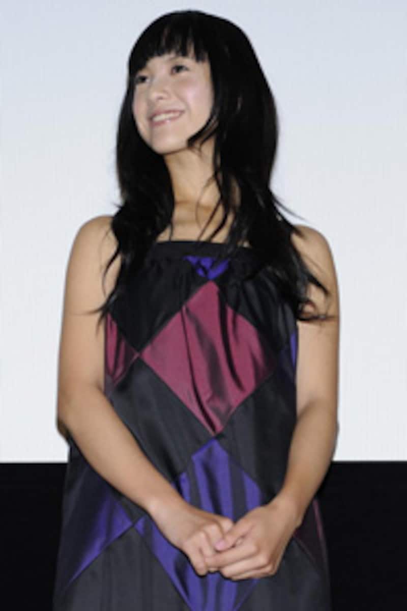 『蛇にピアス』初日舞台あいさつ