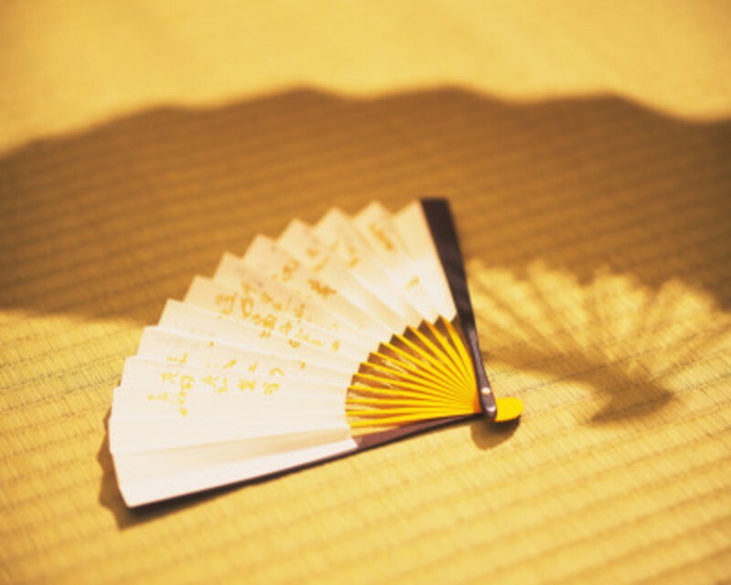 「扇子」は噺家の必須アイテム