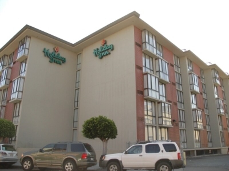 アクセス最高！朝食ありのホリディイン