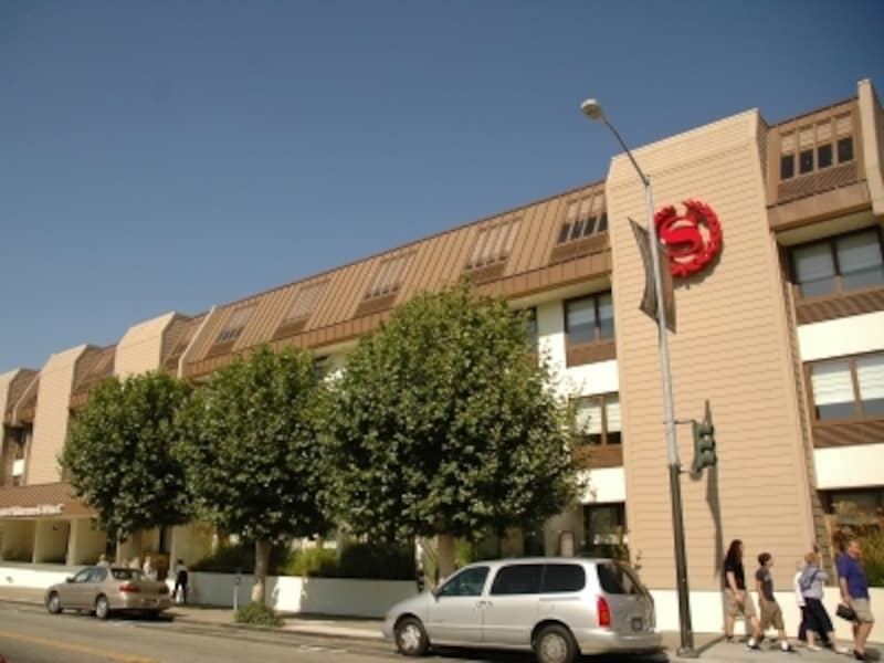 公共エリアでのインターネット無料のホテル