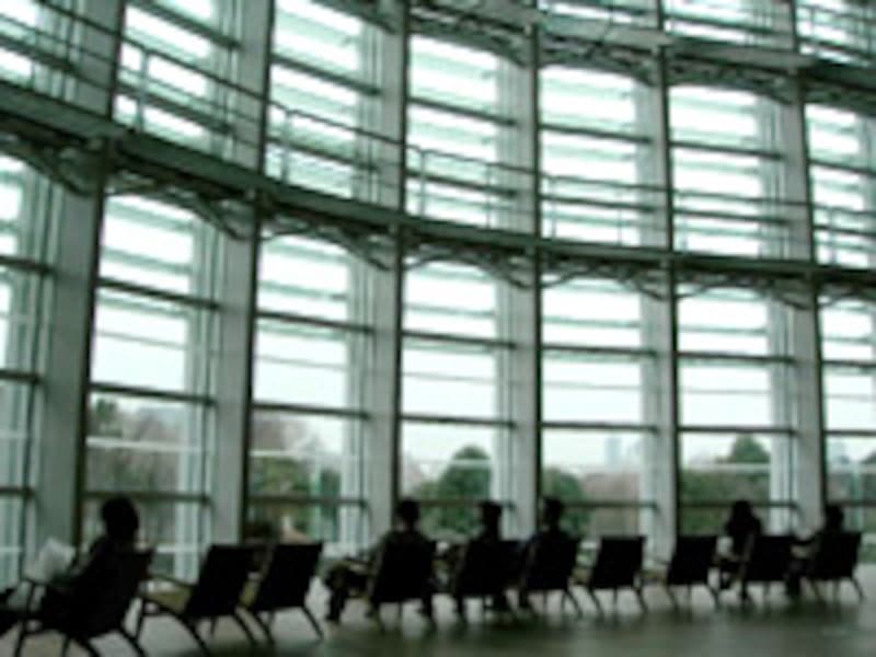 国立新美術館内観