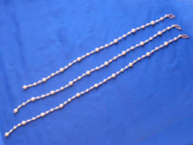 スワロパールのネックレス