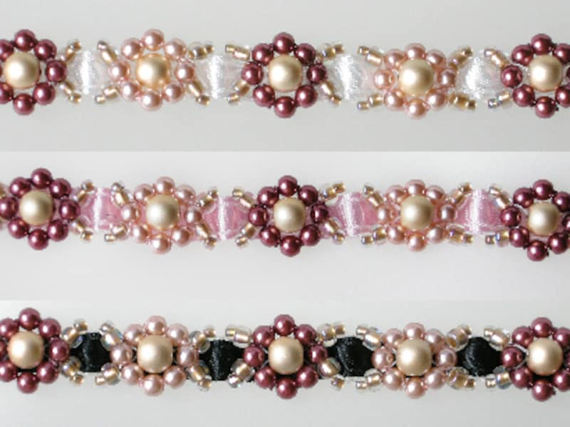 フラワーチェーンのリボンチョーカー