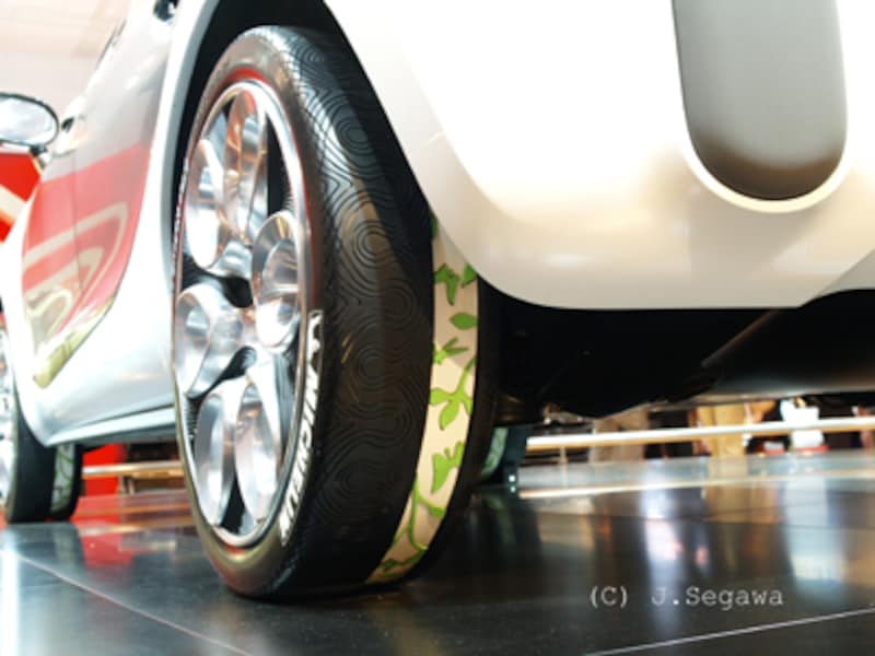 デザインタイヤ