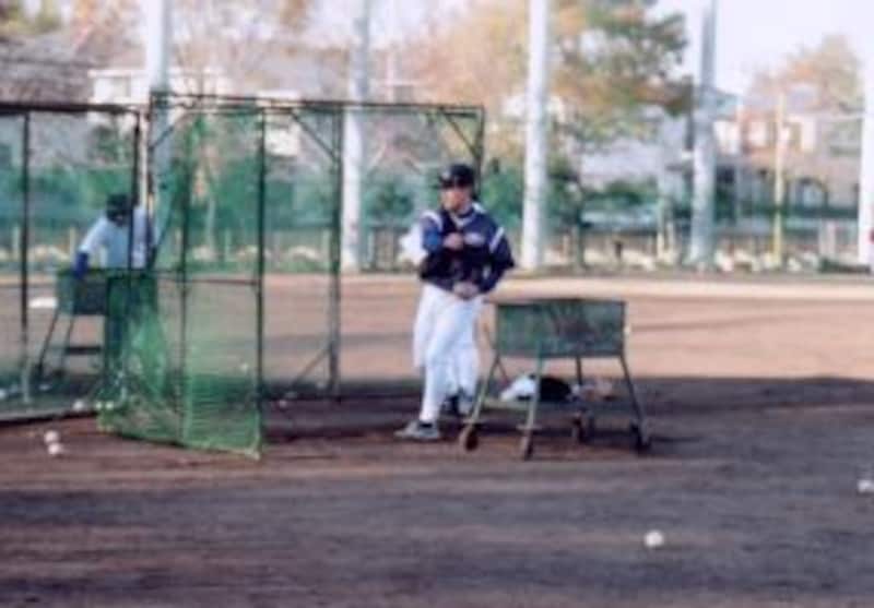 石毛氏自ら打撃投手を務める