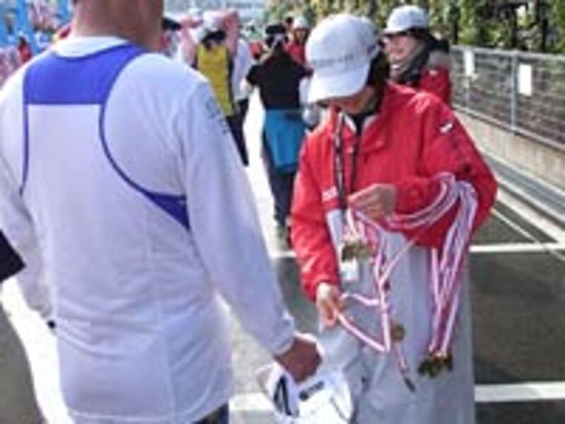 東京マラソン完走記念メダル