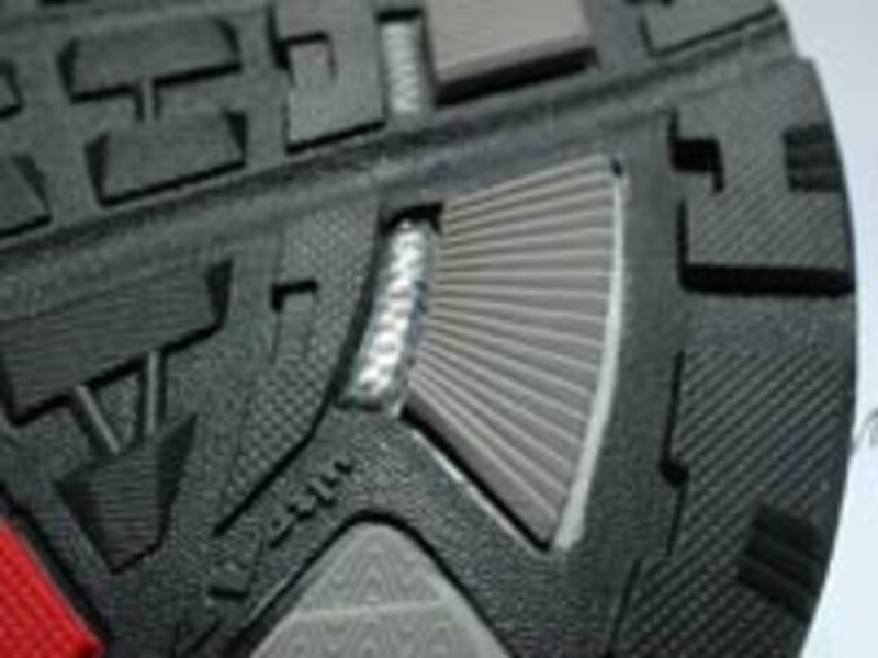 パターンはやや浅め。岩場の通過に安定