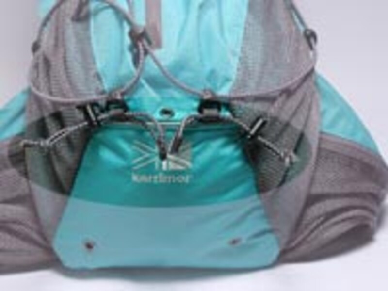 写真楕円の中のバンジーコードでストックの下部をセットする