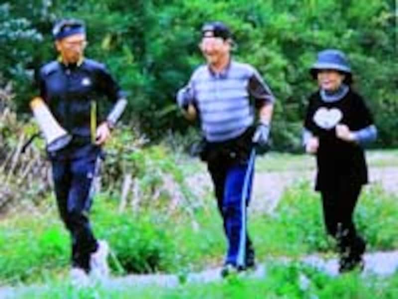 高齢者の方も、肥満気味の方もジョギング2～3kmをまじえて5km弱を完走