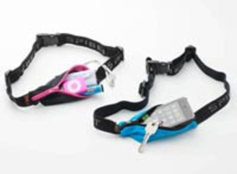 走りの邪魔をしない、ポーチベルト。意外に入る