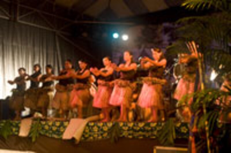 グアム・ミクロネシア・アイランドフェアが同時開催されていて、島中盛り上がっている。 写真提供：グアム政府観光局