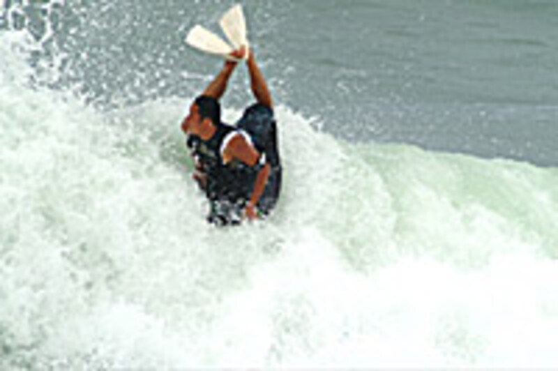 友田たかしプロ