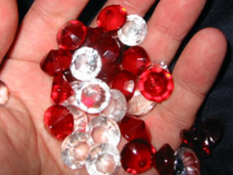 ダイヤモンドを鷲掴み!