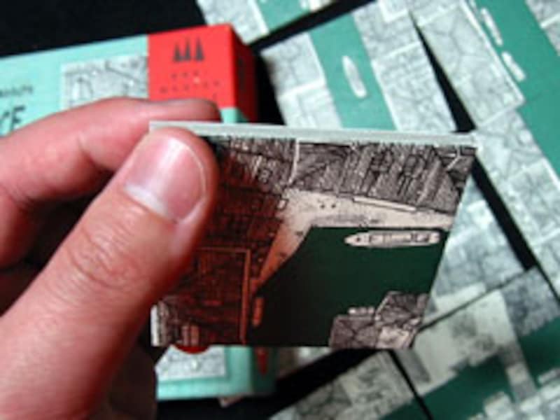 美しいヴェニスコネクションのタイルル