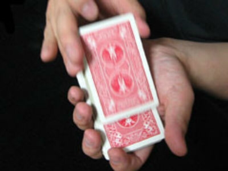 技法の名前は、その昔、ヒンズー（インド）からきたマジシャンたちがこのシャッフルを使っていたことに由来する。