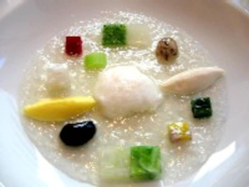 冬野菜のおひたし。ムースにしたお豆腐は、川越の小野食品のもの。クリームみたいな食感。