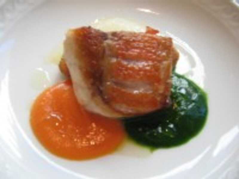 冬野菜のおひたし。ムースにしたお豆腐は、川越の小野食品のもの。クリームみたいな食感。