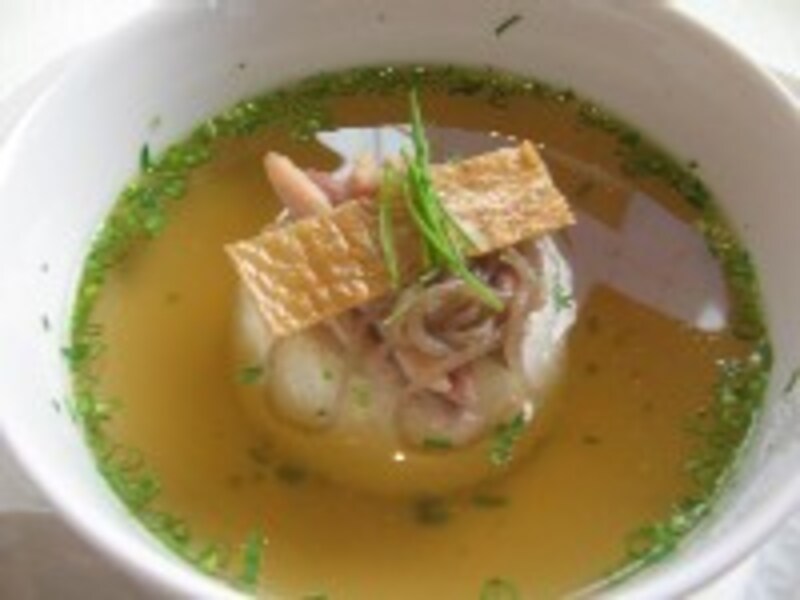 冬野菜のおひたし。ムースにしたお豆腐は、川越の小野食品のもの。クリームみたいな食感。