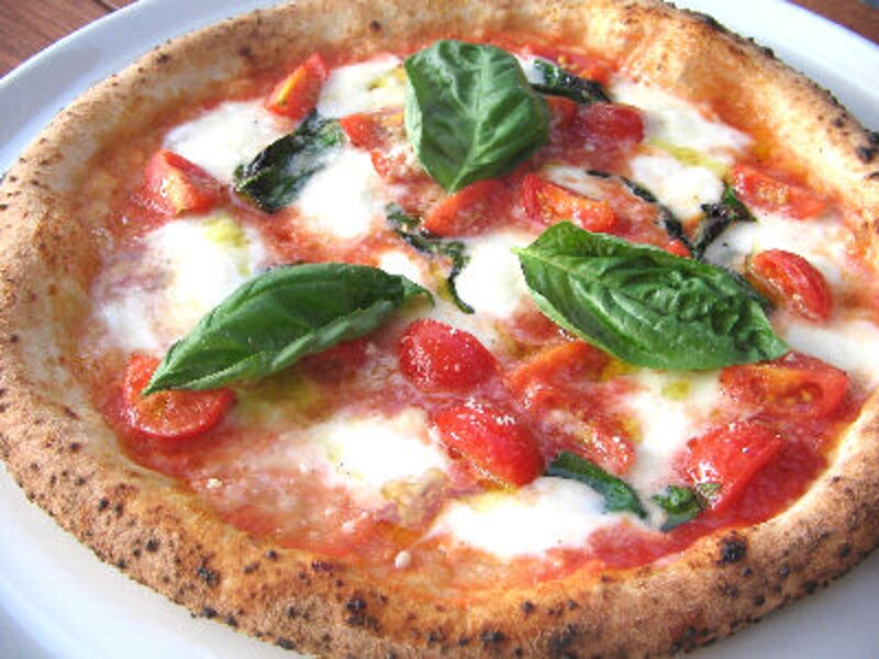 秋の夜長はテラス席！