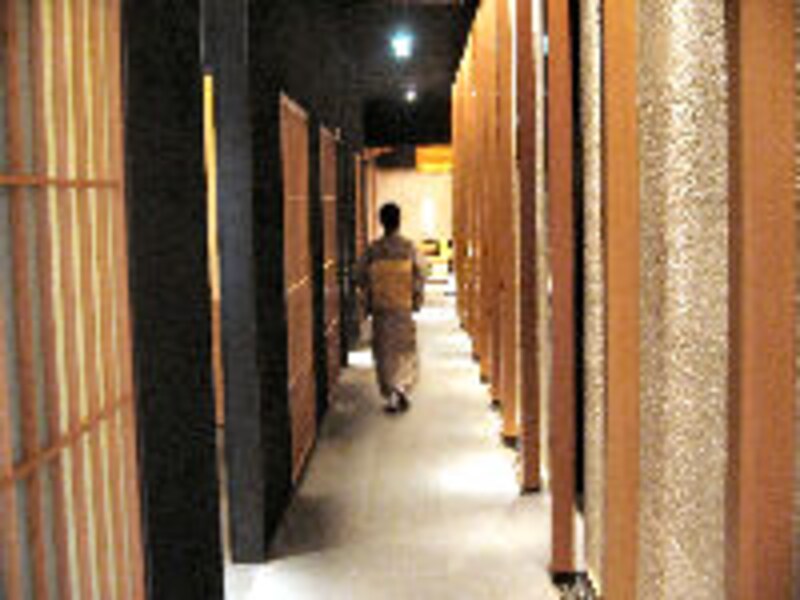 「H & M」 の上でお食事を！