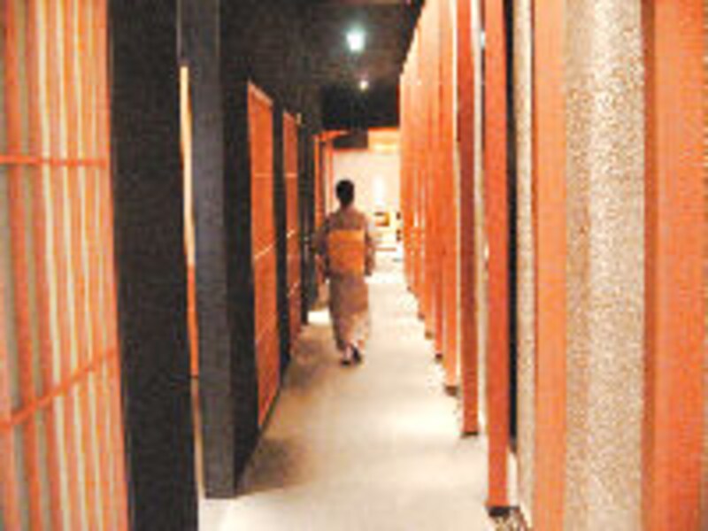 「H & M」 の上でお食事を！