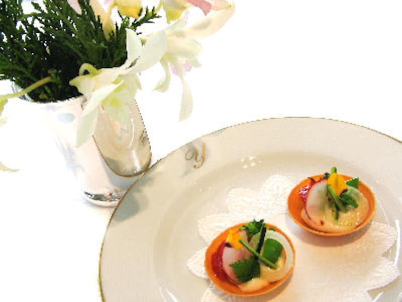 タテル ヨシノ 銀座