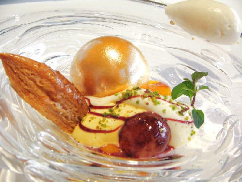 タテル ヨシノ 銀座