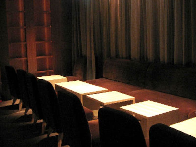 丸の内パークビル