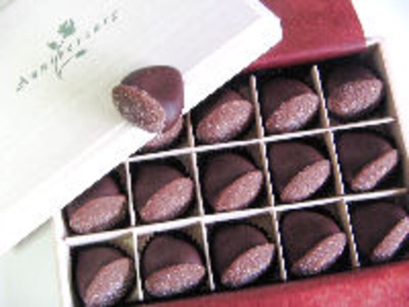 生まれ年のお菓子を探しましょう！