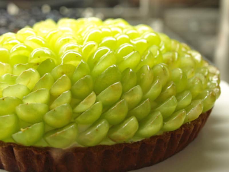 チリ産青葡萄「トンプソン」のタルト(1cut 850円・税込)