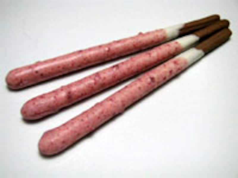 明治製菓リッチフラン粒果肉の森いちごの中身