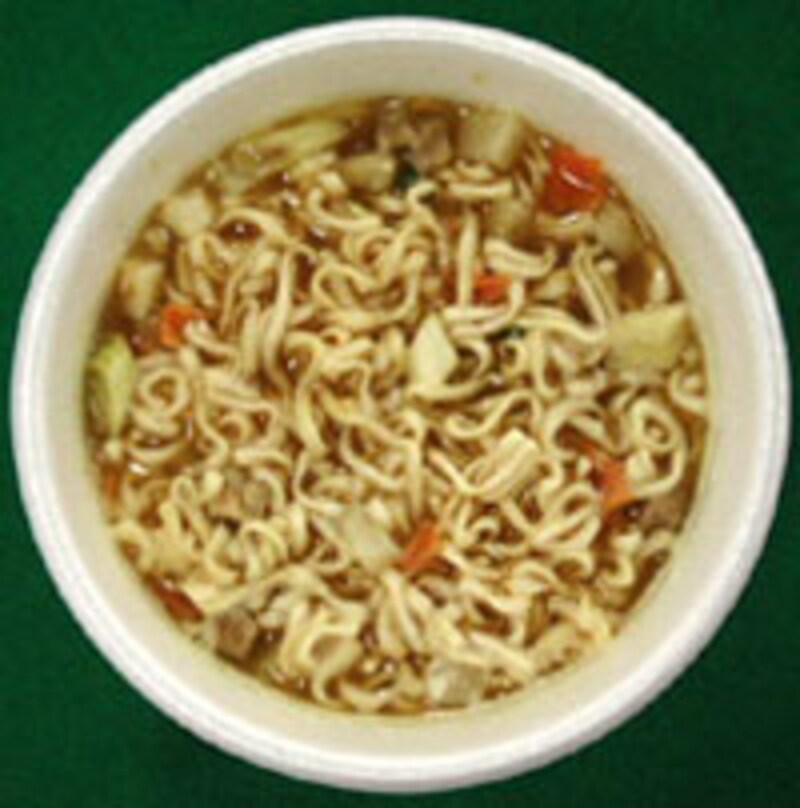 ペヤングカレーヌードルのでき上がり