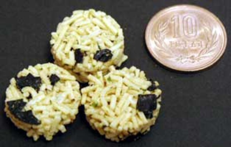 ベビースター　冬のラーメン丸　韓国のり味