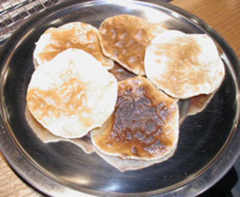 せんべい王国オリジナル　せんべい手焼き体験でき上がり