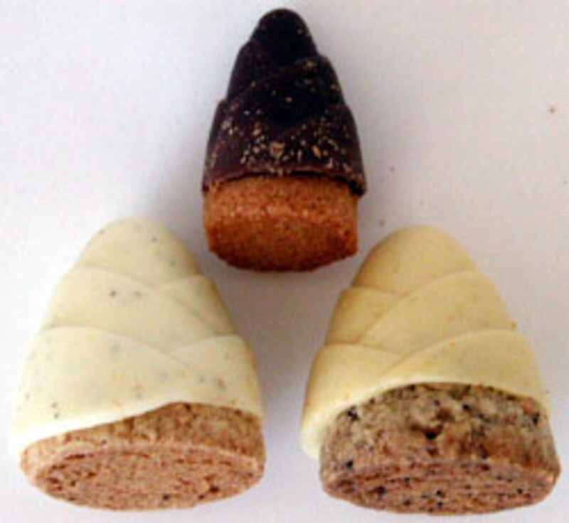 明治製菓　たけのこの里の中身