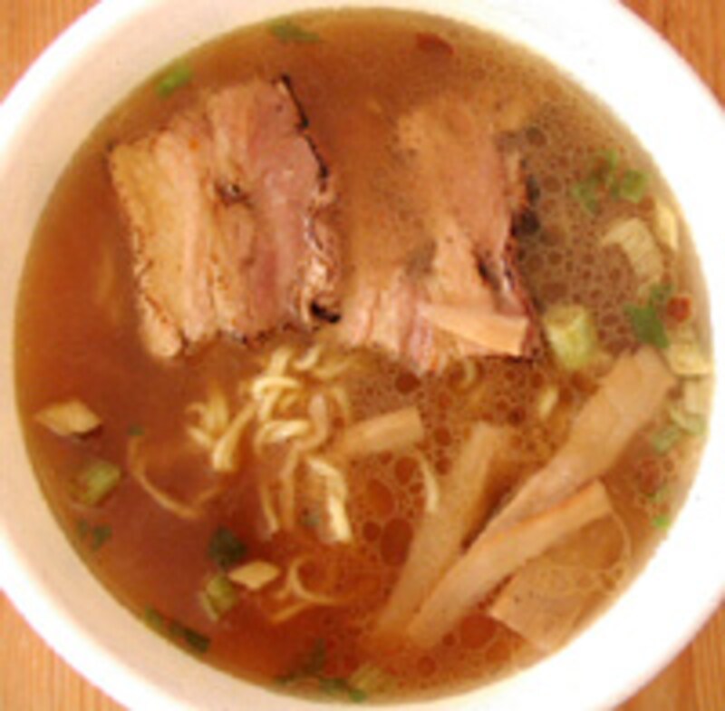 日清食品　こだわりの一杯　チャーシューが自慢ですのでき上がり