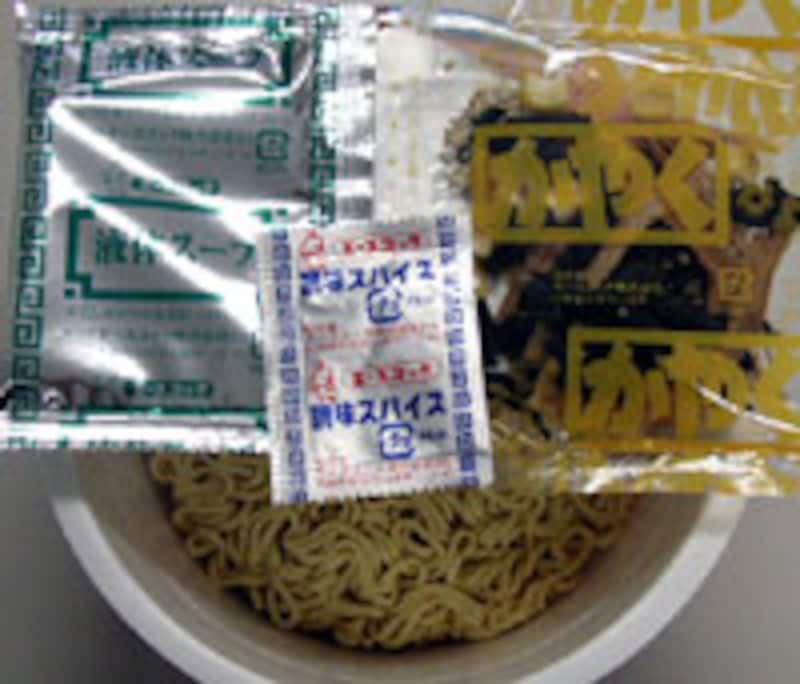 エースコック　英数国がわかる!?ラーメンの中身