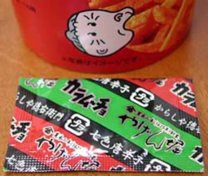 カップカラムーチョ添付やげん堀七色唐辛子