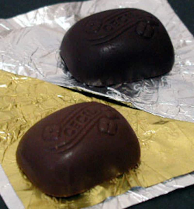 江崎グリコ　セシルマクビーチョコレート個包装とチョコレート本体