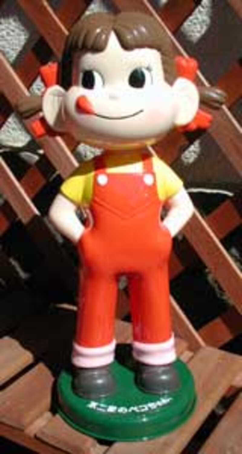 ペコちゃん人形