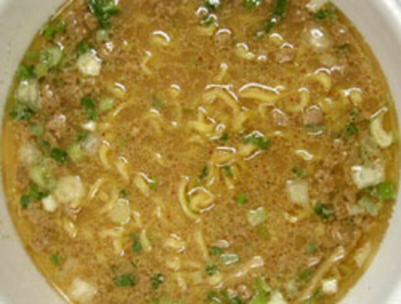 日清食品 すみれ 札幌濃厚味噌 でき上がり